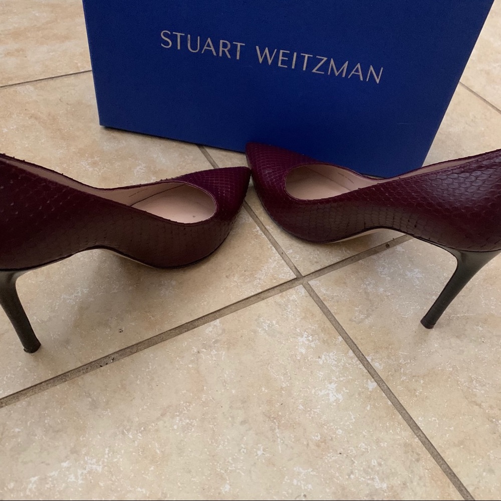 Stuart Weitzman Ingred Maroon Python Heels 7.5 - image 7